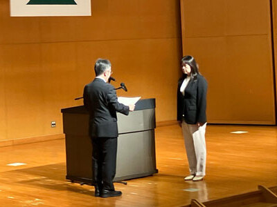 青森県高齢者知事顕彰状授与　鳴海 順子さん