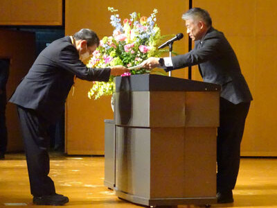 通学総合コース皆勤賞授与